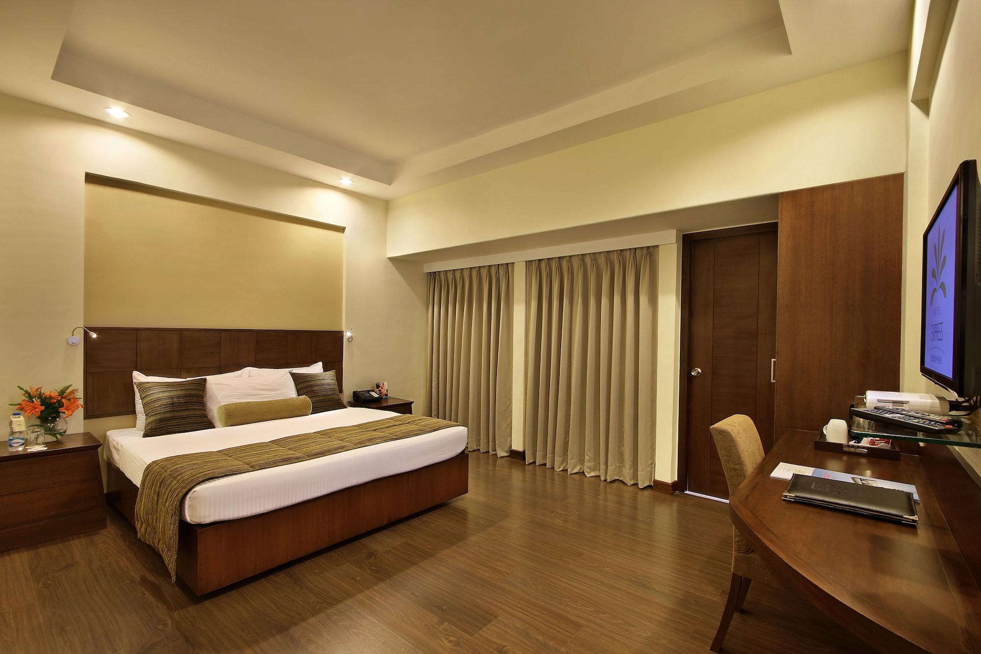 Hotel Express Towers Vadodara Exterior photo