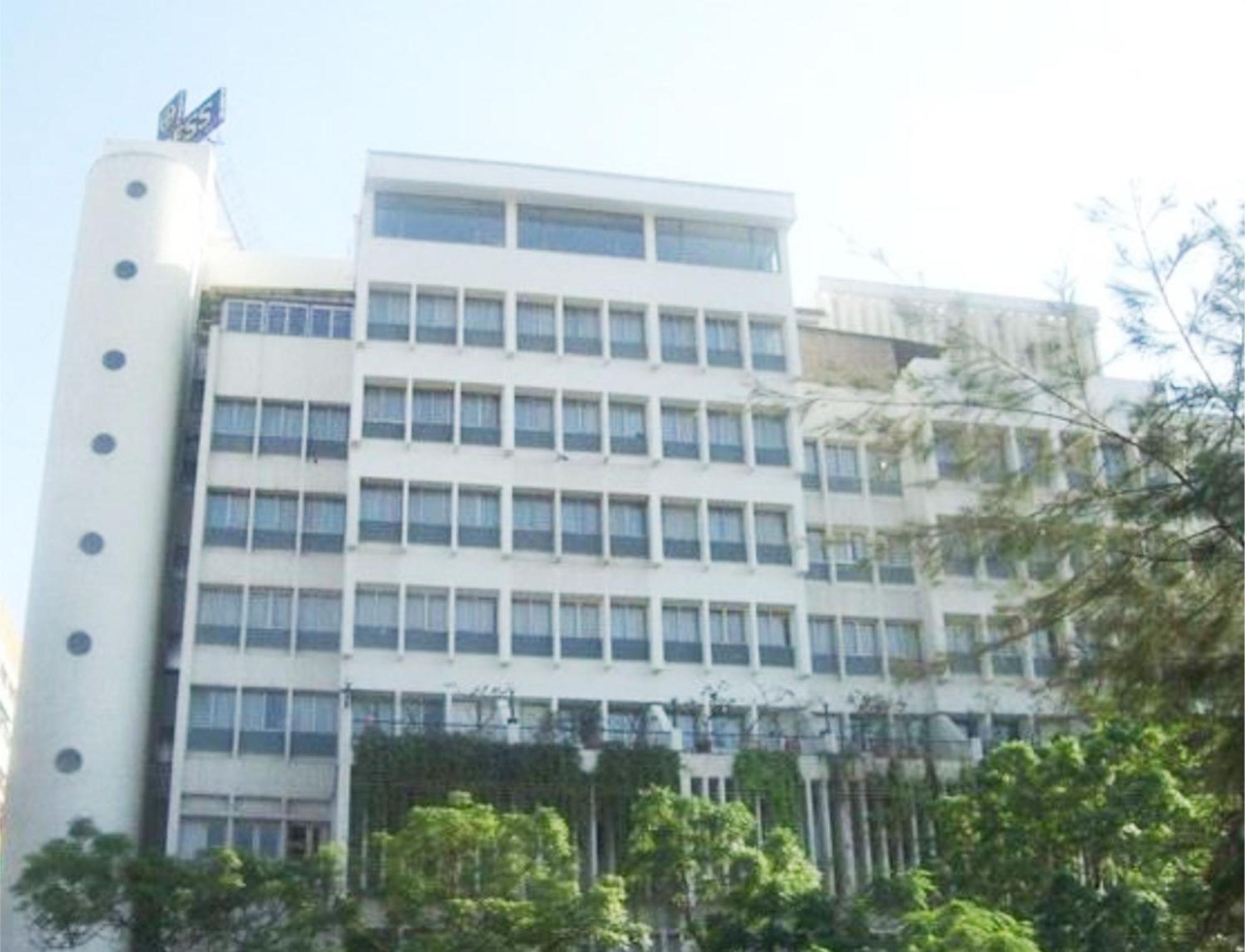 Hotel Express Towers Vadodara Exterior photo